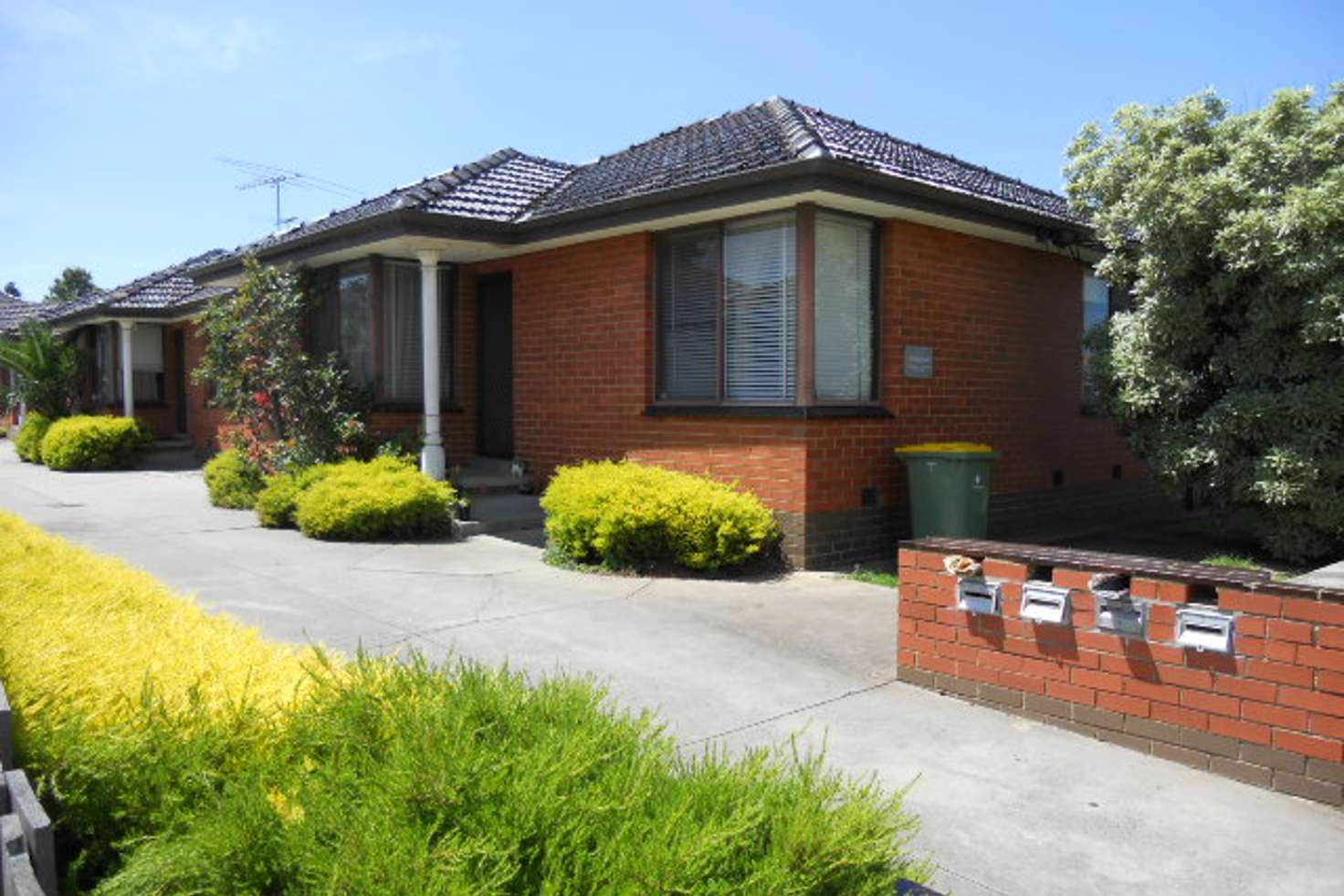 Main view of Homely unit listing, 2/13 Lewis Street, Kingsville VIC 3012