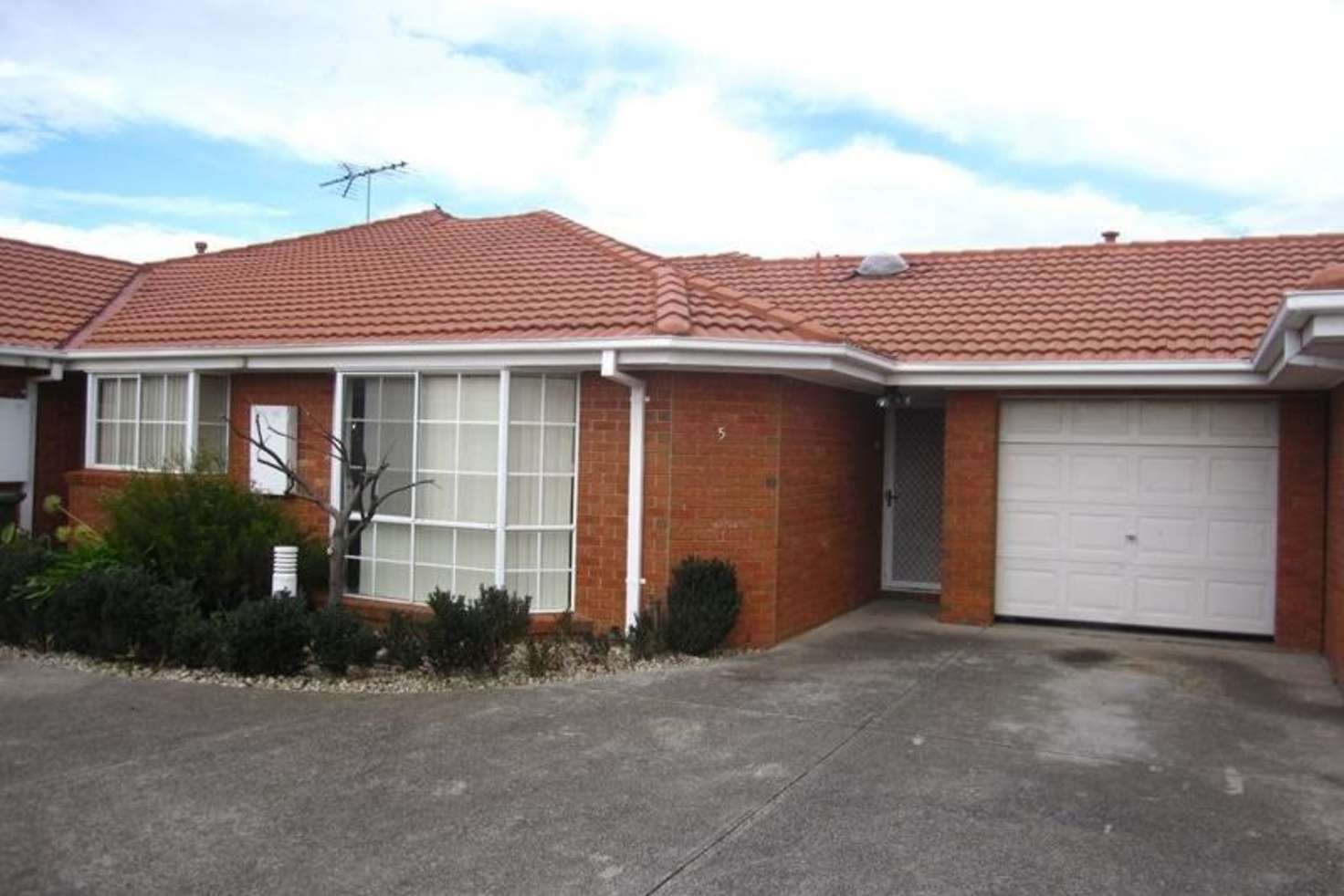 Main view of Homely unit listing, 5/50-54 Lewin Street, Deer Park VIC 3023