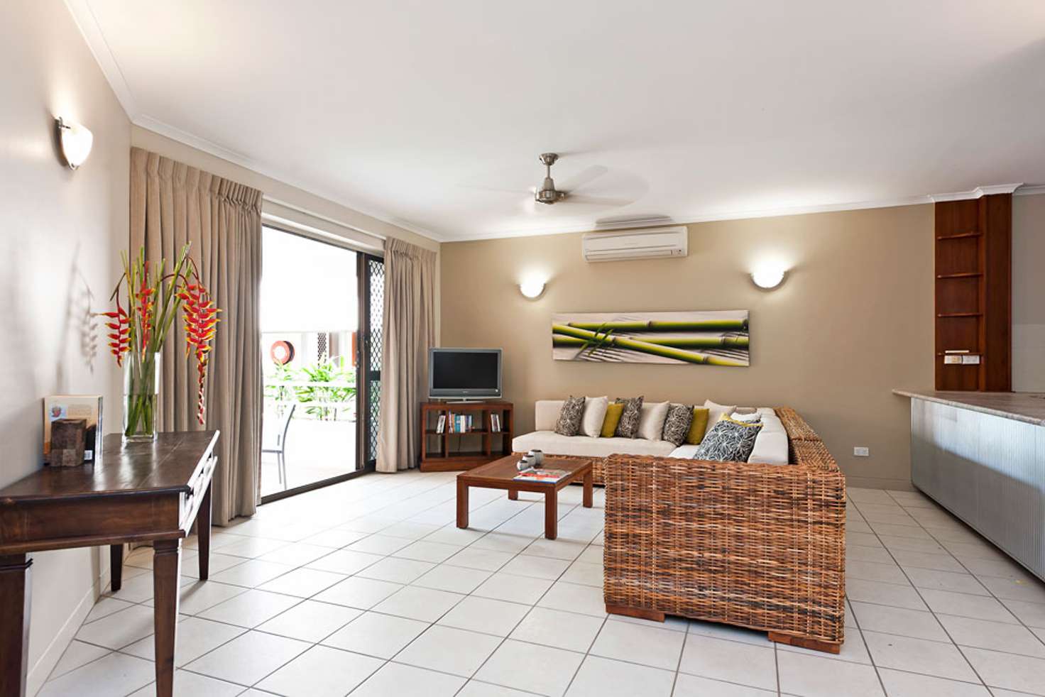Main view of Homely apartment listing, 1/280 Casuarina Drive, Nightcliff NT 810