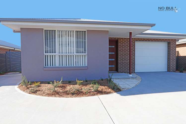 Main view of Homely villa listing, 2/5 Norfolk Street, Fern Bay NSW 2295