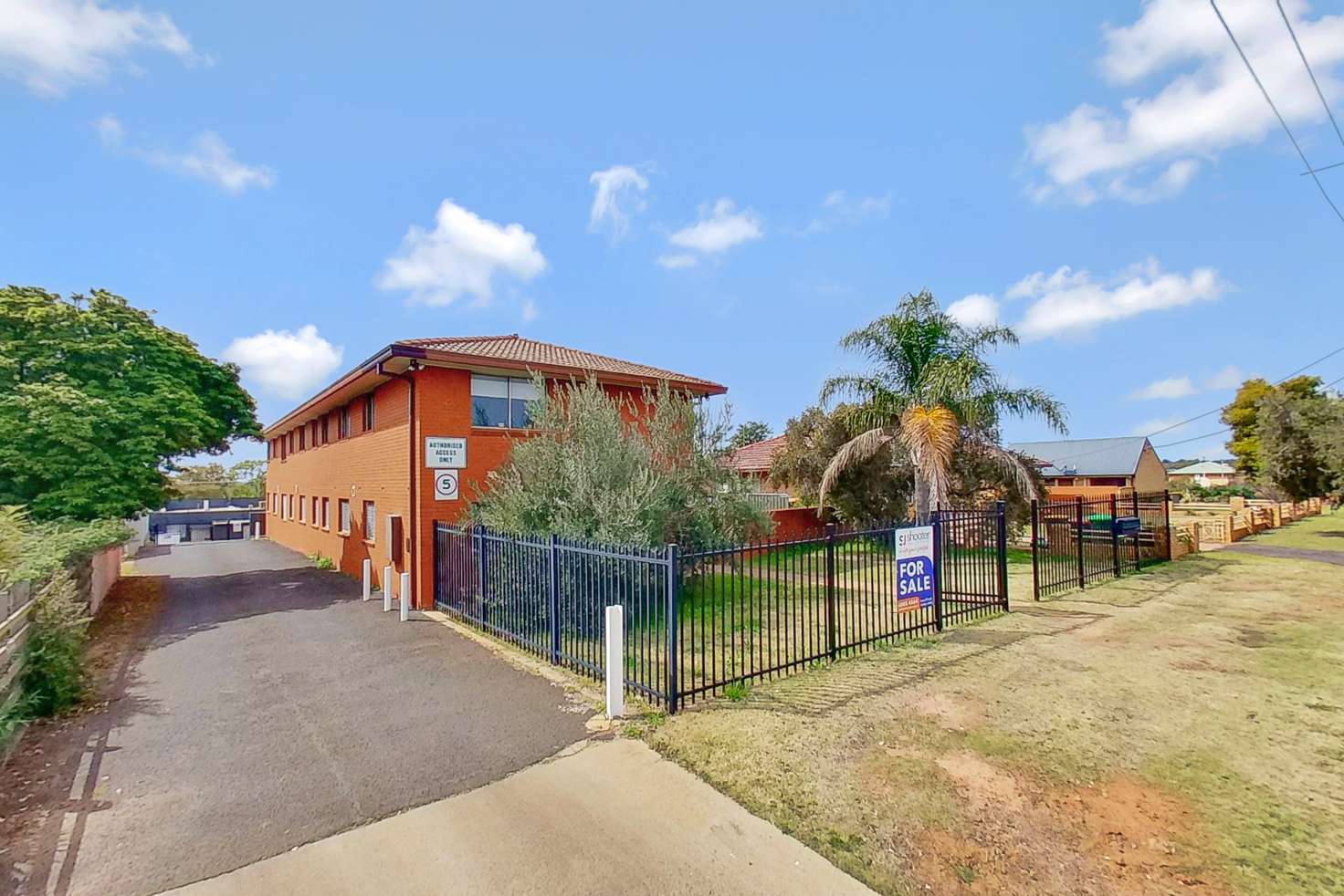 Main view of Homely unit listing, 2/17 Elizabeth Street, Dubbo NSW 2830