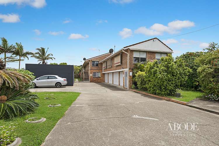 Main view of Homely unit listing, 2/124 Hornibrook Esplanade, Clontarf QLD 4019