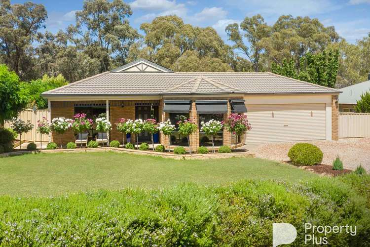 25 Pioneer Drive, Maiden Gully VIC 3551