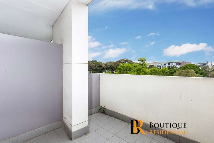 Fifth view of Homely apartment listing, 332/25-33 Allen Street (Enter via Pitt), Waterloo NSW 2017