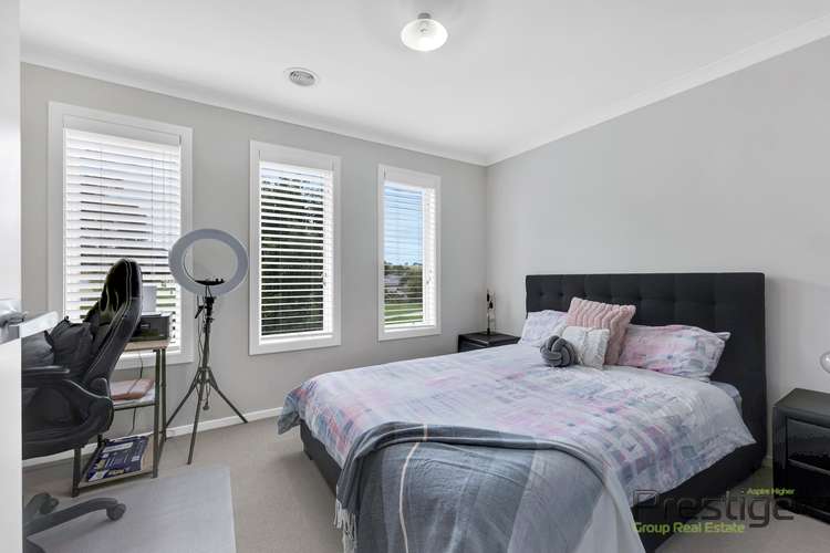 Fifth view of Homely house listing, 32 Hillgrove Way, Mernda VIC 3754