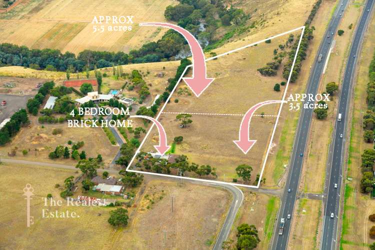 Main view of Homely acreageSemiRural listing, 20 Highland Road, Keilor North VIC 3036