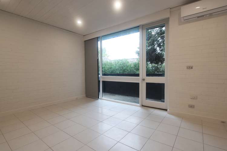 Third view of Homely apartment listing, 5/186 Brougham Street, Kew VIC 3101