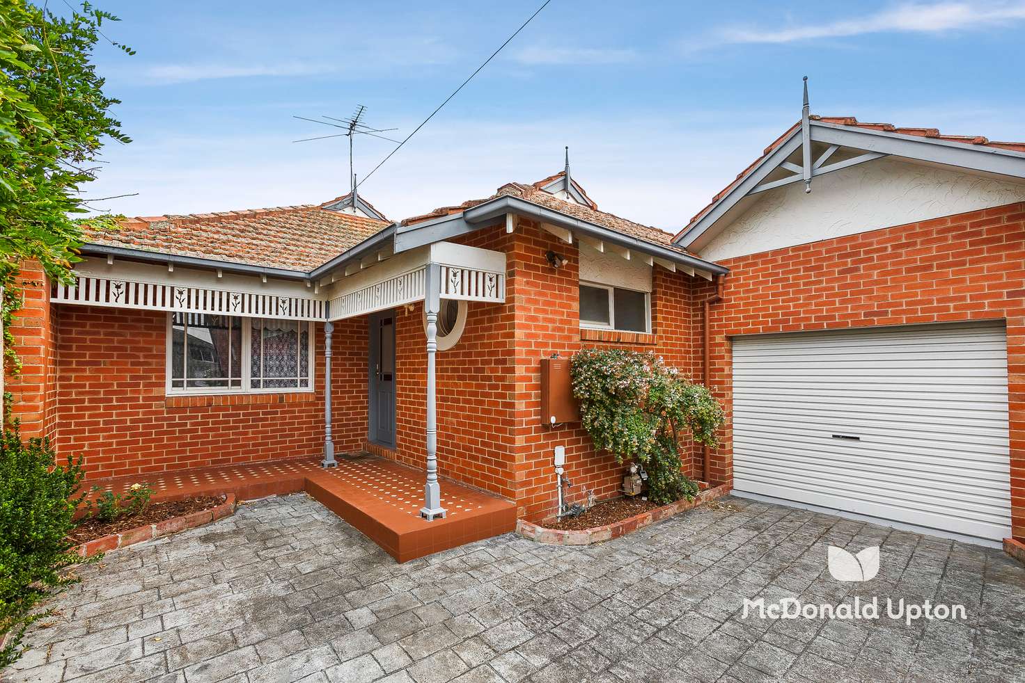 Main view of Homely unit listing, 2/17 Lyon Street, Essendon VIC 3040