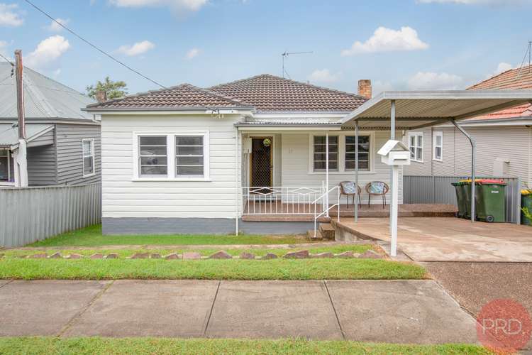 Main view of Homely house listing, 17 Aberglasslyn Road, Rutherford NSW 2320