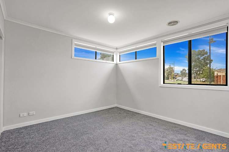 Fifth view of Homely house listing, 6 Coreen Court, Truganina VIC 3029
