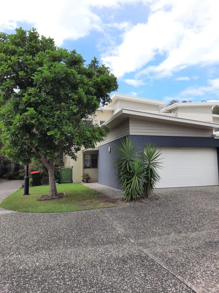 26 CATALINA DRIVE