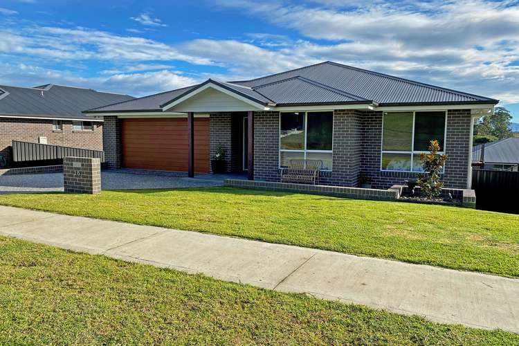 25 Mountview Avenue, Wingham NSW 2429