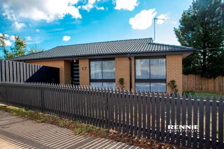 17 Mimosa Crescent, Churchill VIC 3842