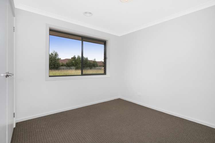 Fourth view of Homely house listing, 14 Pettit Close, Berwick VIC 3806