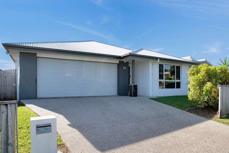 19 Dulcis Drive, Rural View QLD 4740