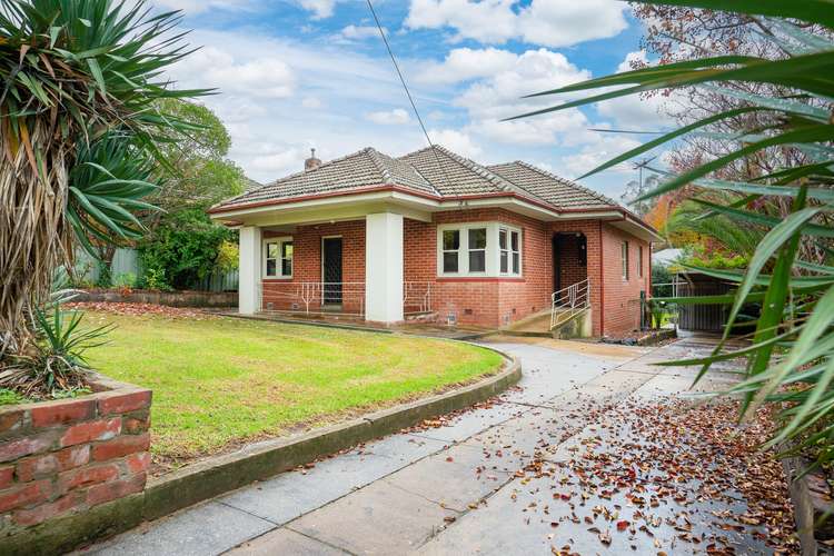 Main view of Homely house listing, 724 PEMBERTON STREET, Albury NSW 2640