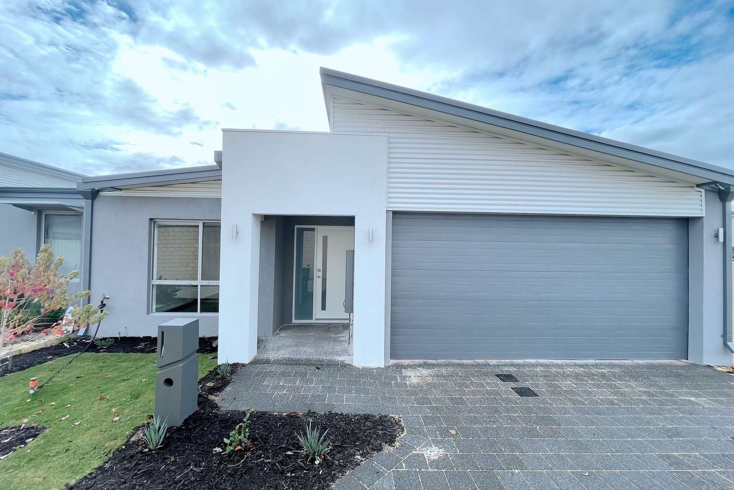 Main view of Homely house listing, 3/25 Plunkett Turn, Canning Vale WA 6155