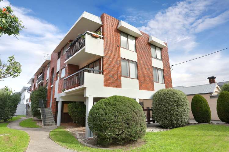 Main view of Homely apartment listing, 1/95 St Leonards Road, Ascot Vale VIC 3032