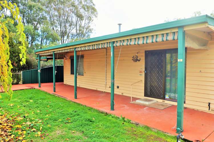 Main view of Homely house listing, 33 Weeroona Avenue, White Hills VIC 3550
