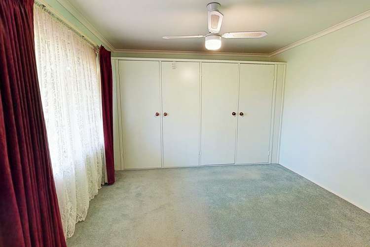 Fifth view of Homely house listing, 33 Weeroona Avenue, White Hills VIC 3550