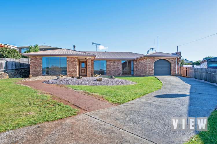 9 Gilmour Crescent, Somerset TAS 7322