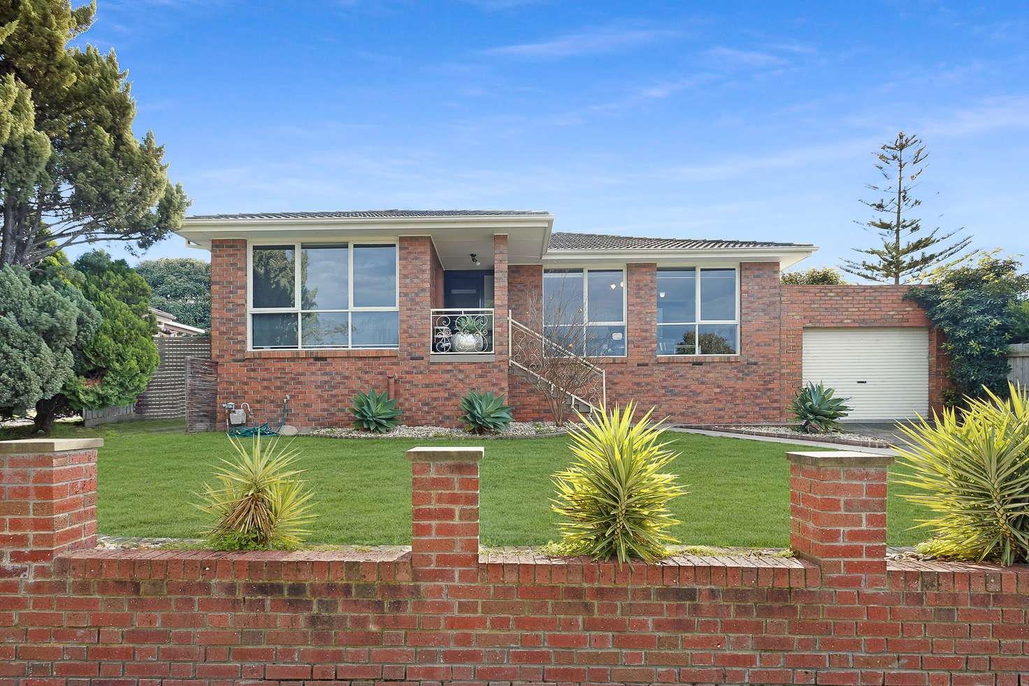 Main view of Homely house listing, 33 Thomas Mitchell Drive, Endeavour Hills VIC 3802