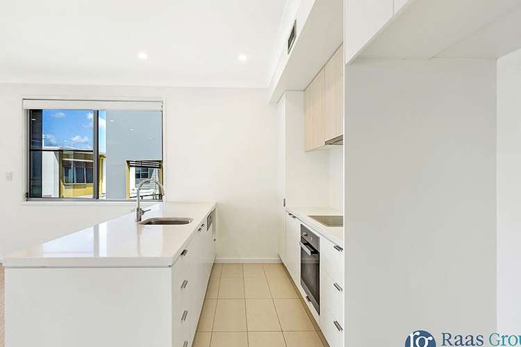 Fourth view of Homely townhouse listing, 21/3031 The Boulevard, Carrara QLD 4211