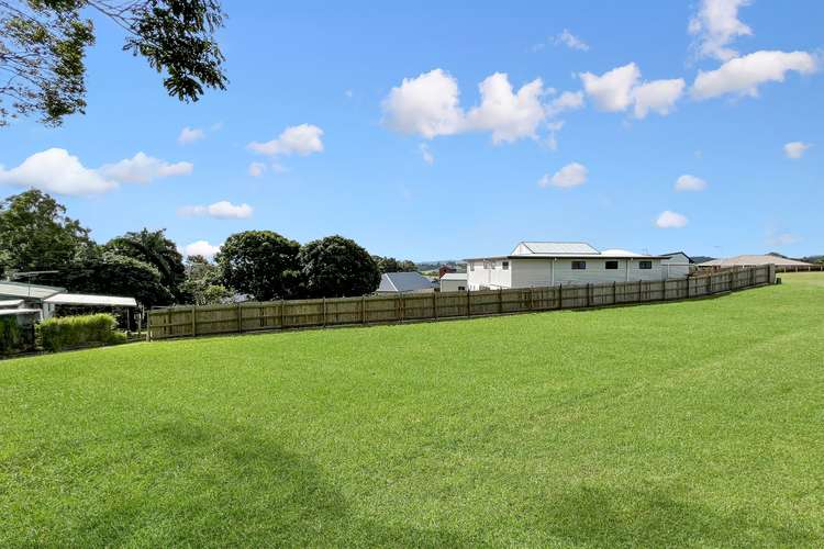 8 Walnut Close, Yungaburra QLD 4884