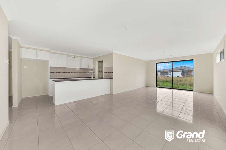 Fifth view of Homely house listing, 36 Viola Circuit, Clyde VIC 3978