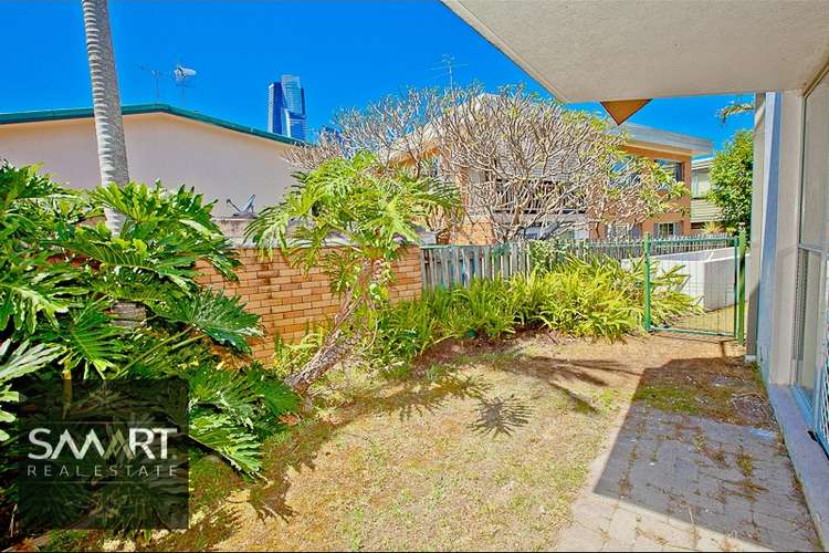 Third view of Homely studio listing, 5/15 Weemala Street, Chevron Island QLD 4217