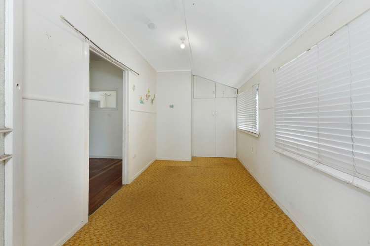 Seventh view of Homely semiDetached listing, 1/9 Alamein Street, Svensson Heights QLD 4670