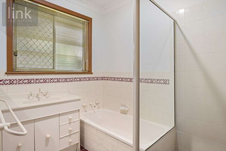 Fifth view of Homely house listing, 396 Gayview Crescent, Lavington NSW 2641