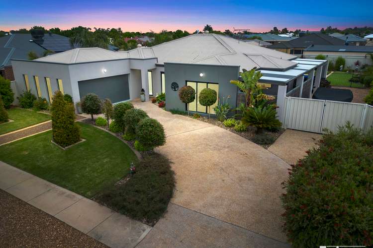 17 Champagne Crescent, Yarrawonga VIC 3730