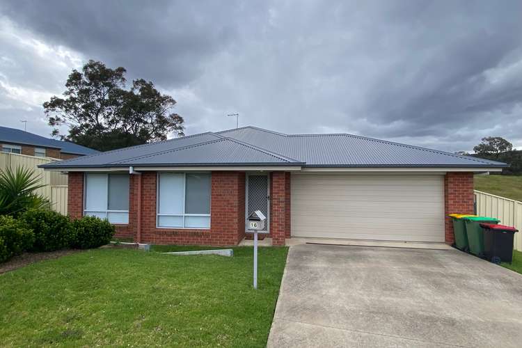 16 Harry Crescent, Hamilton Valley NSW 2641