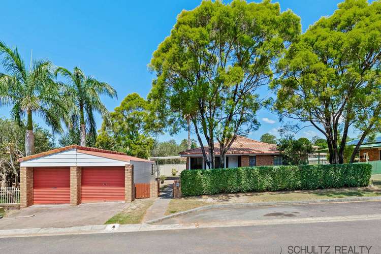 13 Tregana Circuit, Edens Landing QLD 4207