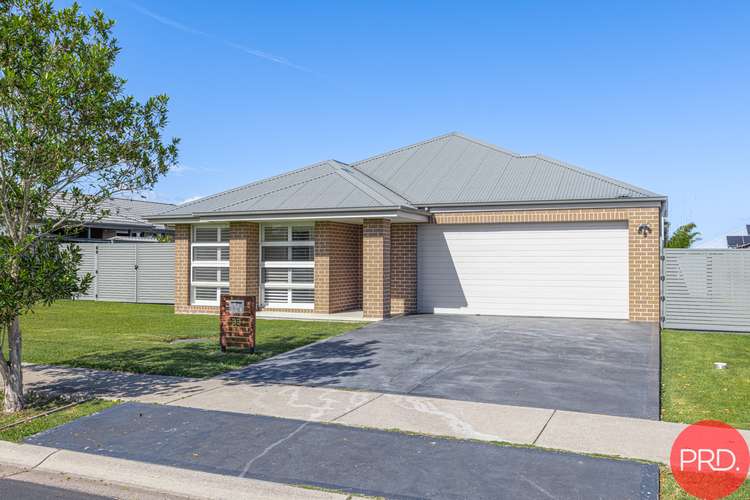 Main view of Homely house listing, 33 Arrowtail Street, Chisholm NSW 2322