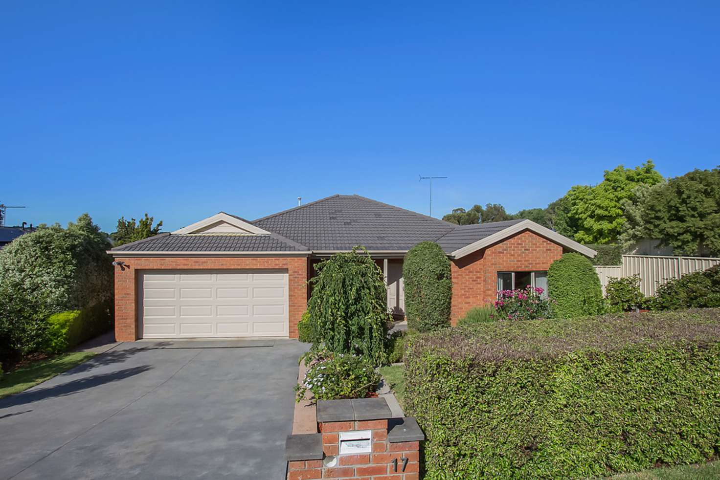 Main view of Homely house listing, 17 Kennedy Street, Hamilton VIC 3300