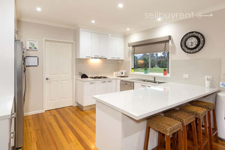 Fifth view of Homely house listing, 44 HILLANDALE COURT, Bonegilla VIC 3691