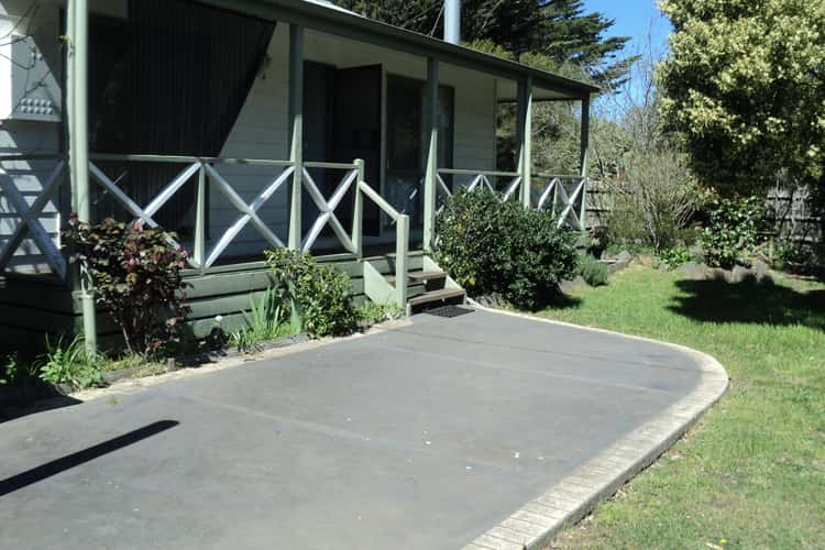 Second view of Homely house listing, 8 Jopling Street, Ballan VIC 3342