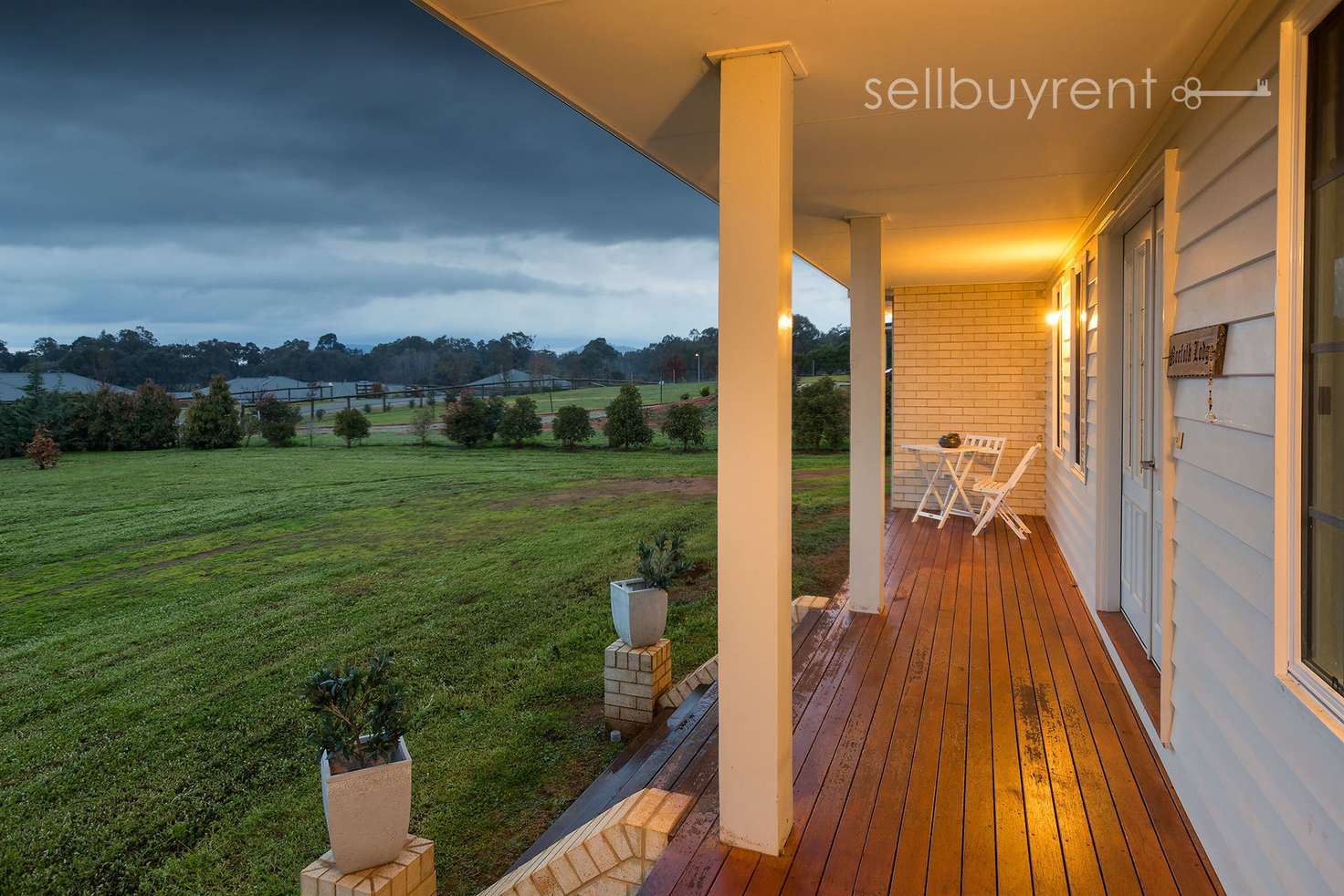Main view of Homely house listing, 44 HILLANDALE COURT, Bonegilla VIC 3691