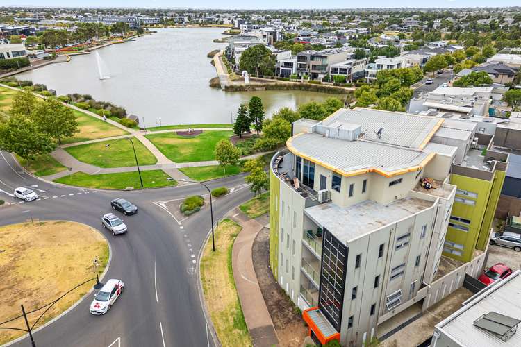 Main view of Homely apartment listing, 6/2 The Esplanade, Caroline Springs VIC 3023