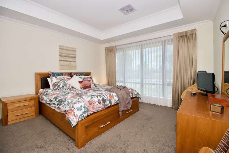 Sixth view of Homely house listing, 2 Whinhill Loop, Baldivis WA 6171