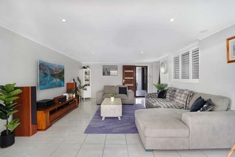 Second view of Homely house listing, 2 Warwick Court, Birkdale QLD 4159