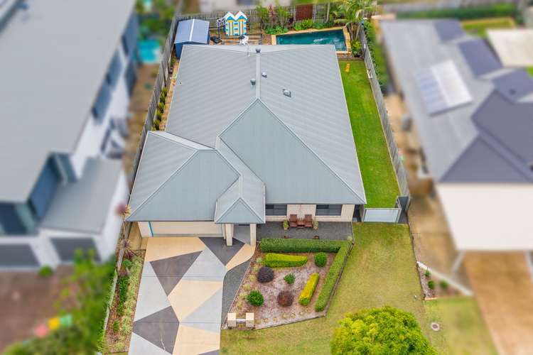 Second view of Homely house listing, 10 Lind Street, Thornlands QLD 4164