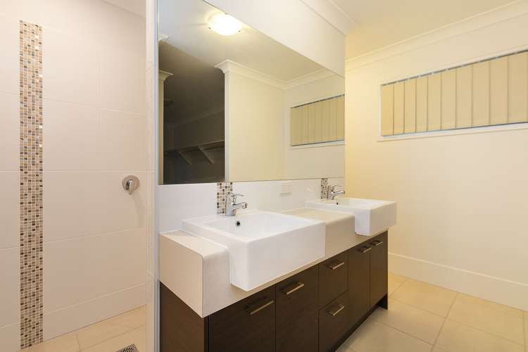 Sixth view of Homely house listing, 3 Hugh Street, Thorneside QLD 4158