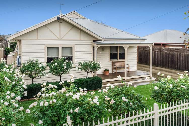 Main view of Homely house listing, 8 Banfield Street, Bell Park VIC 3215