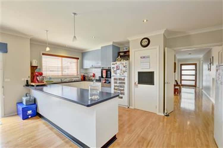 Fourth view of Homely house listing, 9 Whitely Crescent, Alfredton VIC 3350