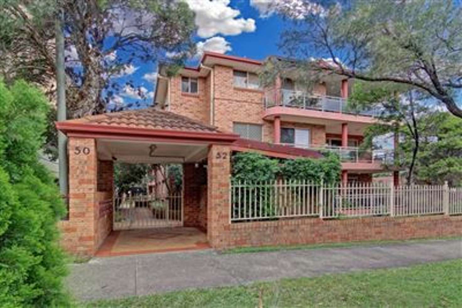 Main view of Homely unit listing, 2/50 Melvin Street, Beverly Hills NSW 2209
