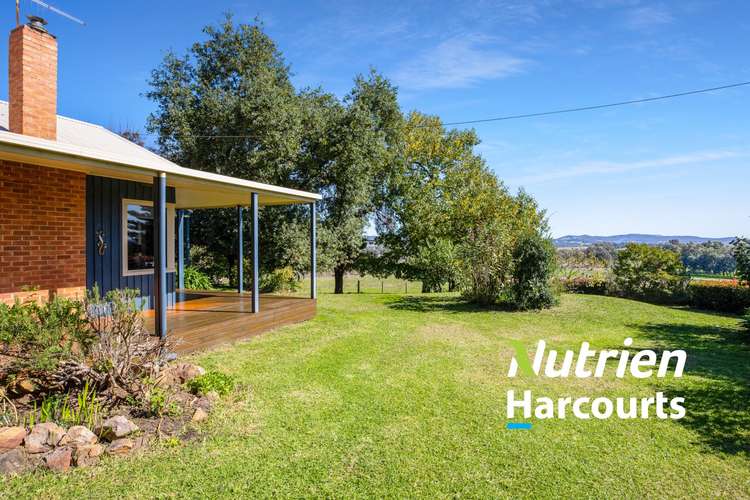 114 Thomas Lane, Greta South VIC 3675