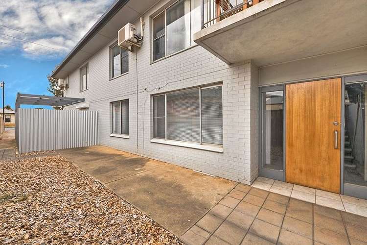 Main view of Homely unit listing, 2/555 Torrens Road, St Clair SA 5011